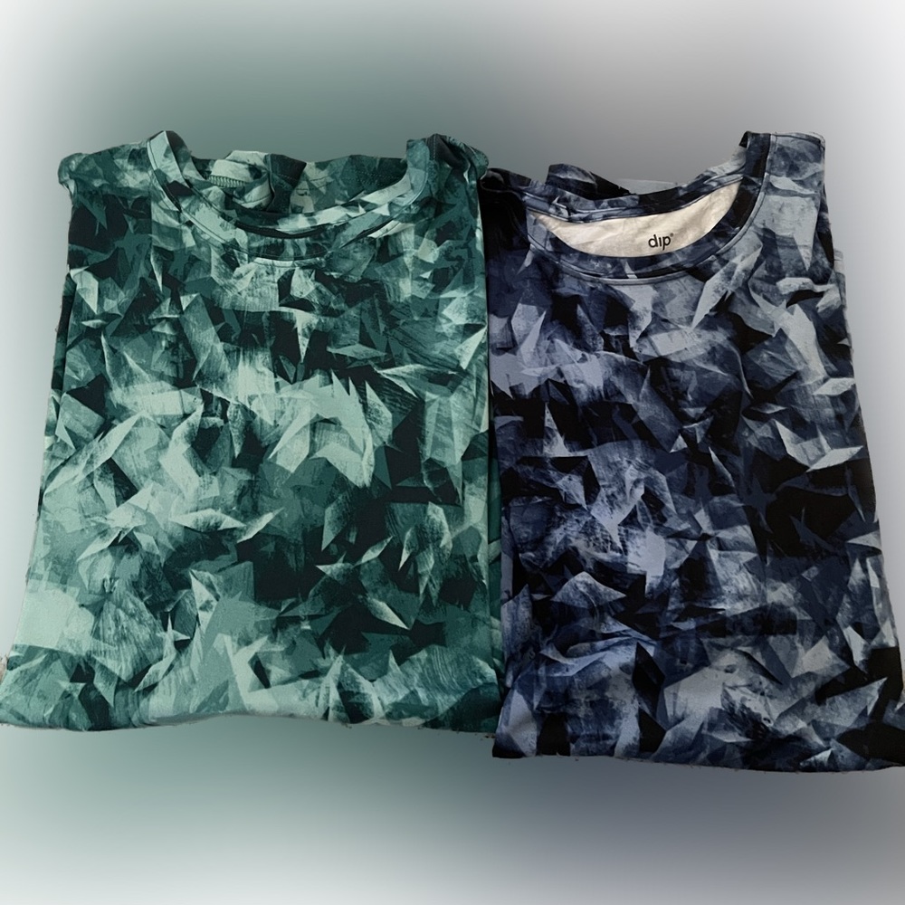 Lot of 2 Mens Active Shirts Size Medium polyester/ Spandex NWT